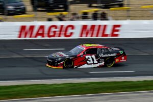 Snider Caught Up in Final Stage Accident at New Hampshire