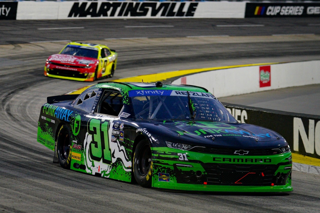 Retzlaff 4th in Qualifying, Claims 11th in Call811.com Before You Dig 250 at Martinsville