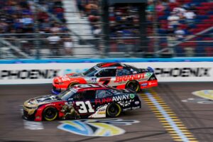 Retzlaff Ends Rookie Season with a 13th Place Finish at Phoenix